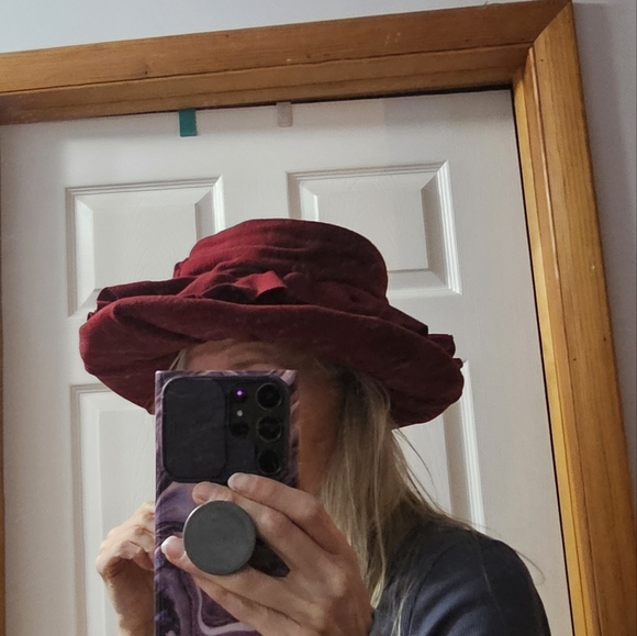Georgia Hughes New York Handmade maroon / deep burgundy ruffled fancy hat